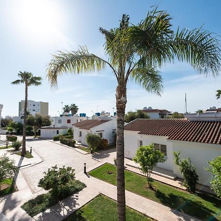 Fig Tree Z Holiday Resort Paralimni Dış mekan fotoğraf