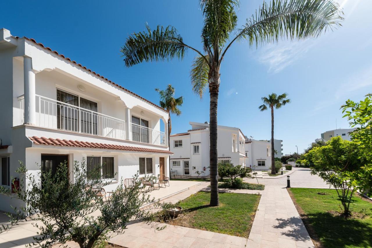 Fig Tree Z Holiday Resort Paralimni Dış mekan fotoğraf