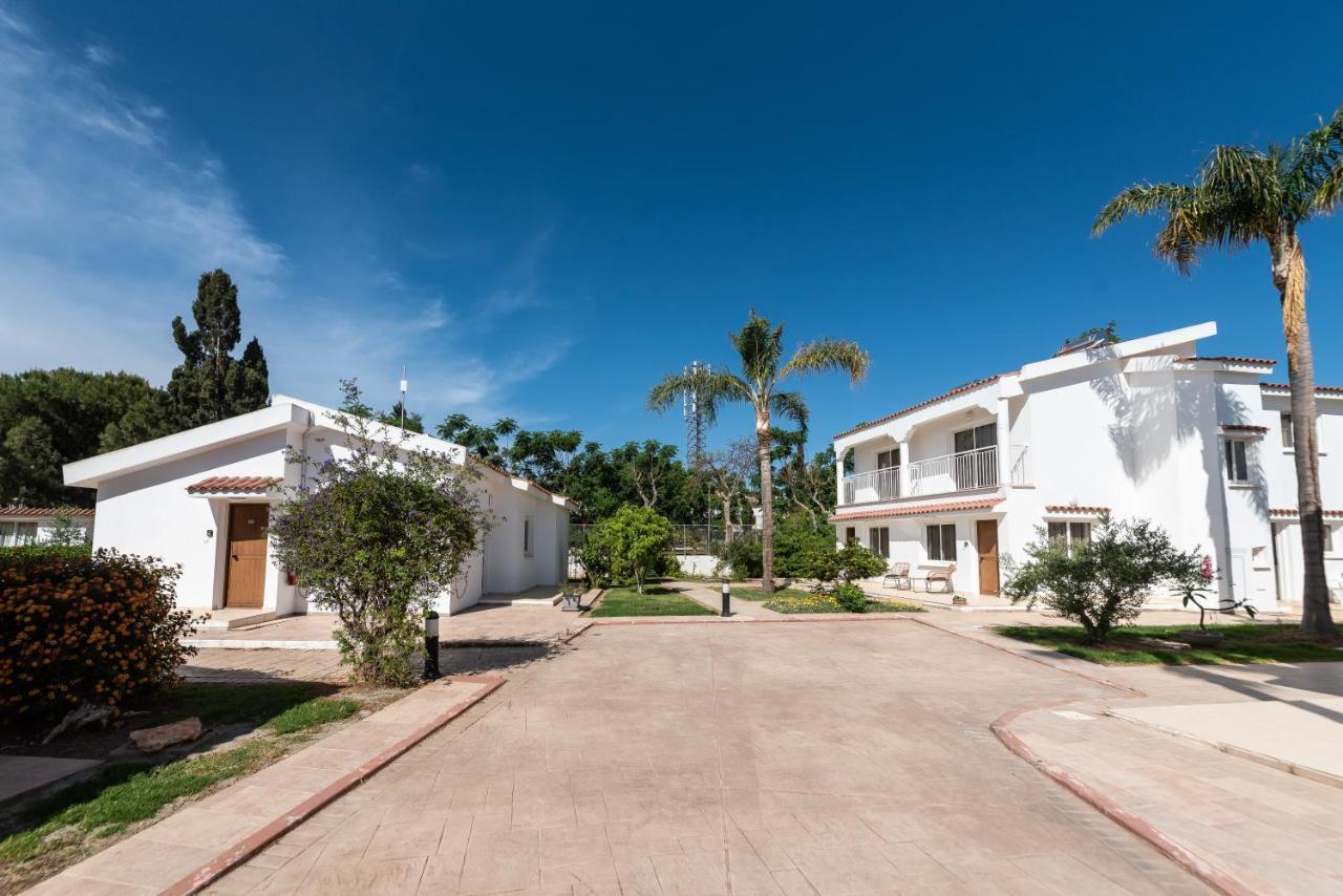 Fig Tree Z Holiday Resort Paralimni Dış mekan fotoğraf